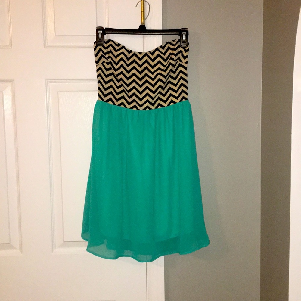 Black and White Chevron/Teal Dress